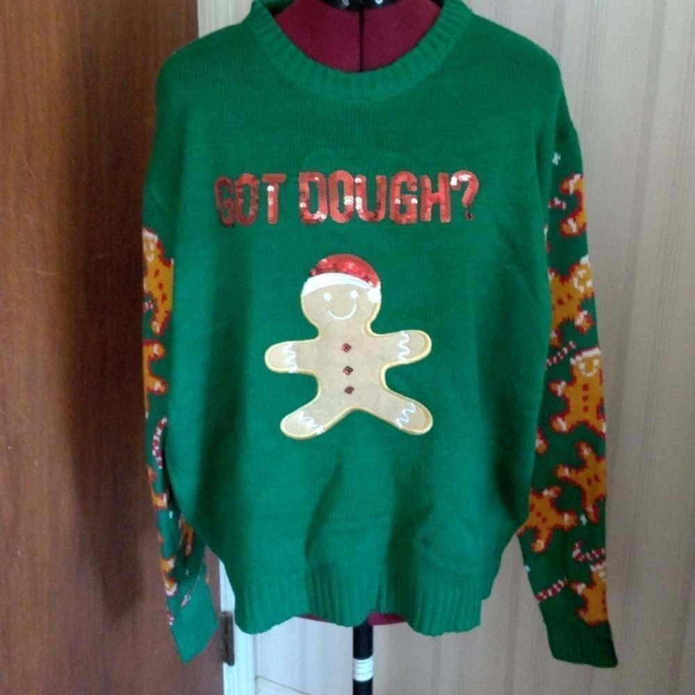 𝅺GREAT CHRISTMAS Sweater with GOT DOUGH in red sequins size L